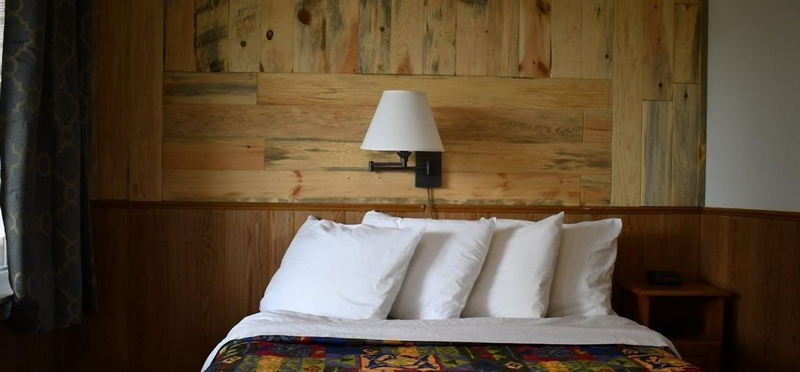 Hillman Motel - Web Listing (newer photo)